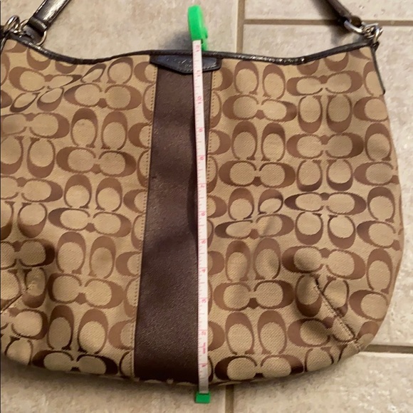 Coach brand purse - Picture 11 of 15